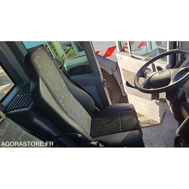 2012 Mercedes-Benz 2633-45637828