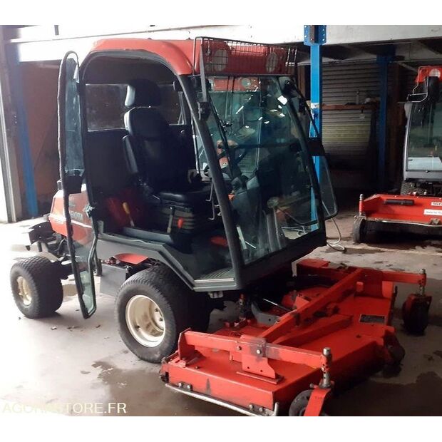 2016 KUBOTA F3890-45637910