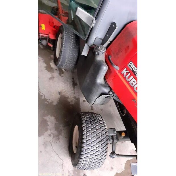 2016 KUBOTA F3890-45637916