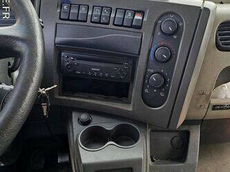 2008-renault-midlum-1425846-45637937