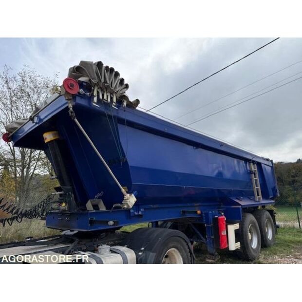 2010 تريلور-45637993