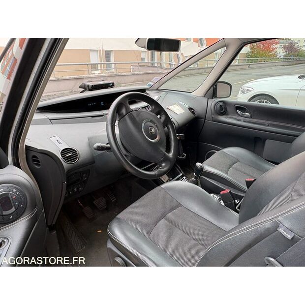 2014 رينو ESPACE-45638011
