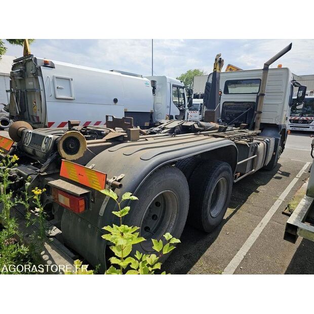 2007 فولفو FM-45638058