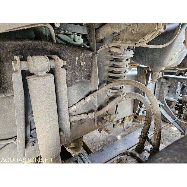 2007 فولفو FM-45638072