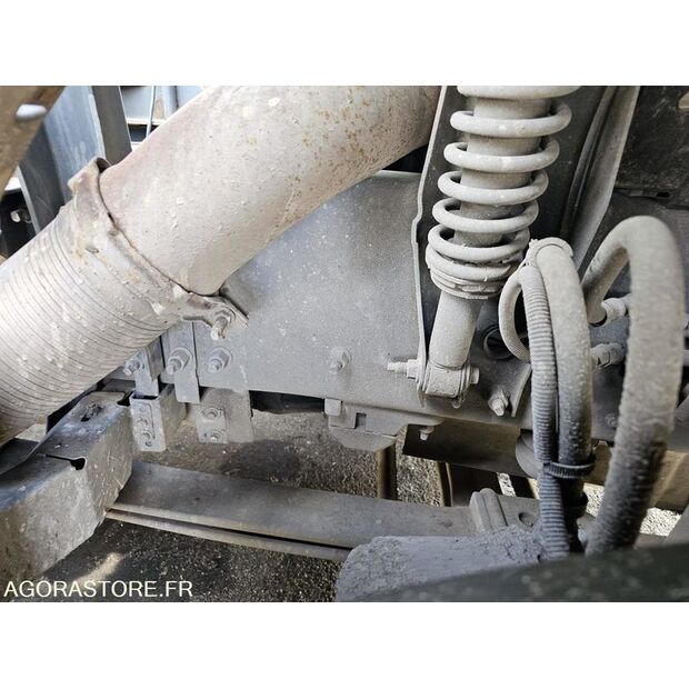 2007 فولفو FM-45638079