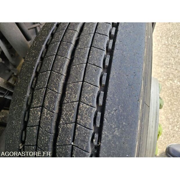 2007 فولفو FM-45638081