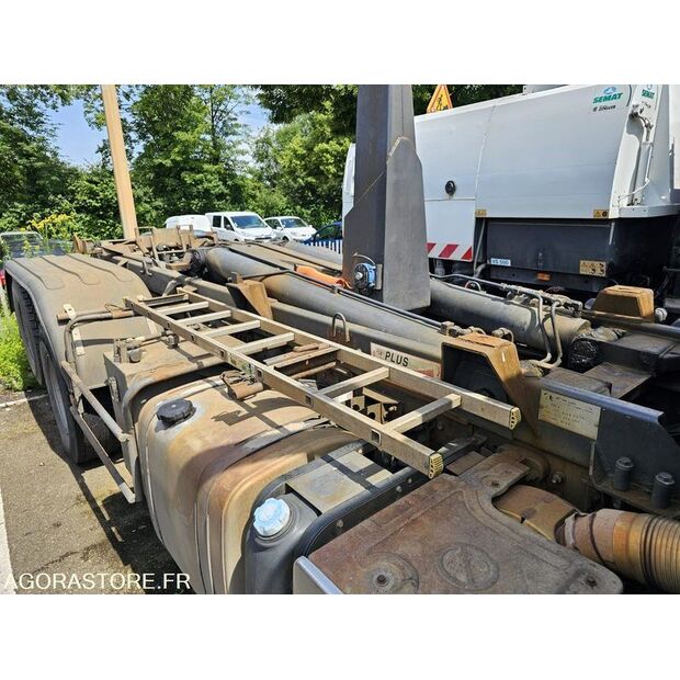 2007 فولفو FM-45638083