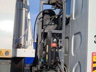 2012-renault-midlum-1425860-45638119