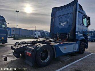 2018-mercedes-benz-actros-1425866-45638269