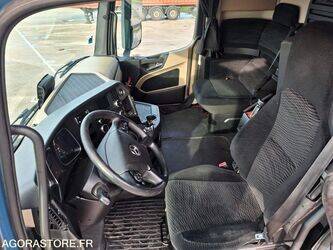 2018-mercedes-benz-actros-1425866-45638271