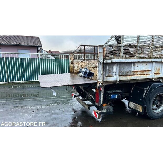 2003 Mercedes-Benz 1218-45638291