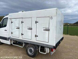 2013-mercedes-benz-sprinter-1425870-45638304