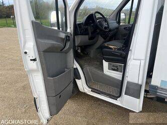 2013-mercedes-benz-sprinter-1425870-45638305