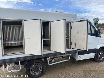 2013-mercedes-benz-sprinter-1425870-45638308