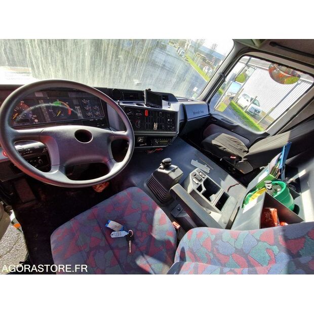 2000 مرسيدس بنز 2031-45638419