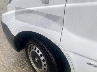 2012-renault-trafic-1425615-45638463