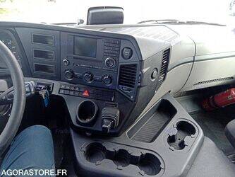 2017-mercedes-benz-antos-1425667-45638641