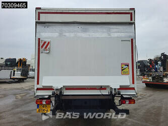 2015-mercedes-benz-atego-818-1425902-45639042