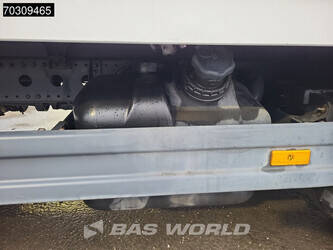 2015-mercedes-benz-atego-818-1425902-45639051