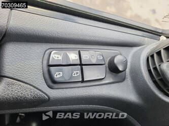 2015-mercedes-benz-atego-818-1425902-45639057