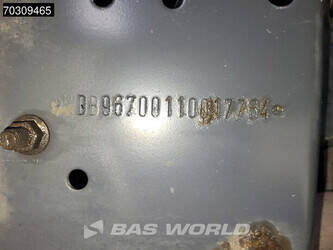 2015-mercedes-benz-atego-818-1425902-45639069