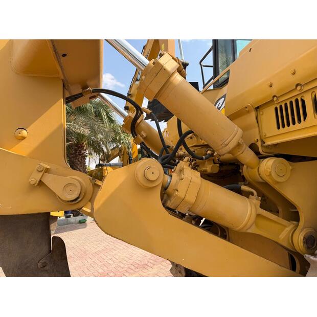 2010 كاتربيلر D8R-45639300