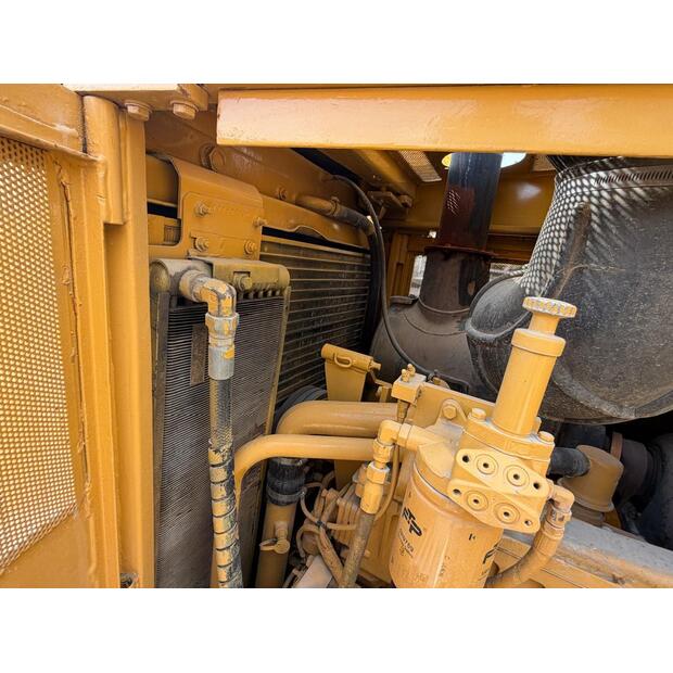 2010 كاتربيلر D8R-45639308