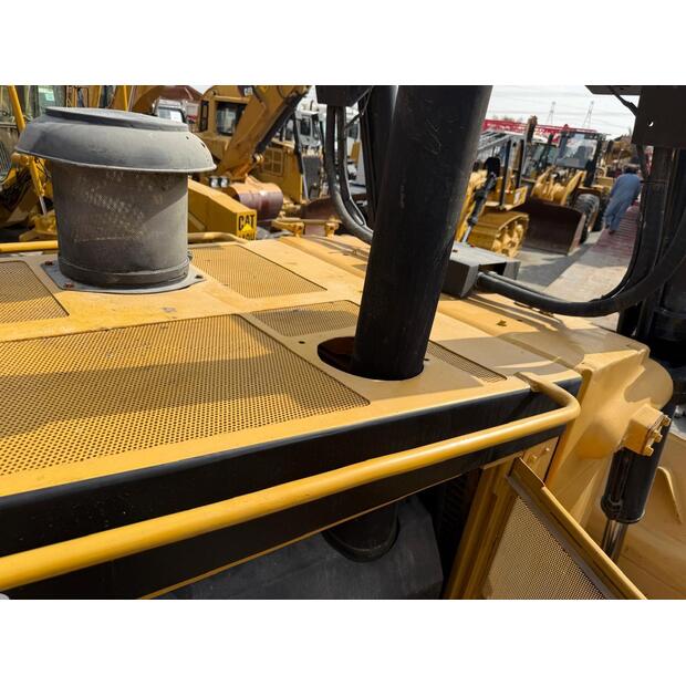 2010 كاتربيلر D8R-45639311