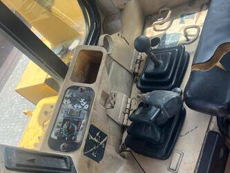 2011-caterpillar-d9r-1425909-45639323