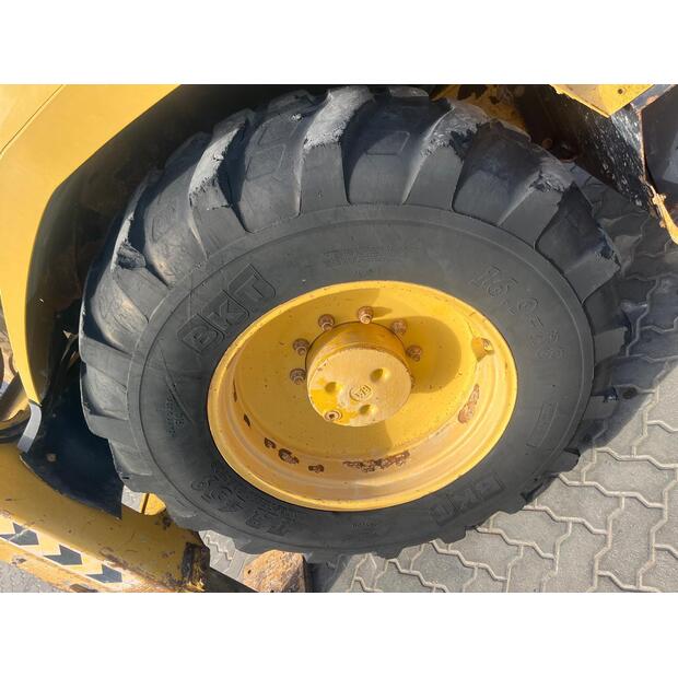 2016 Caterpillar 422F2-45639455