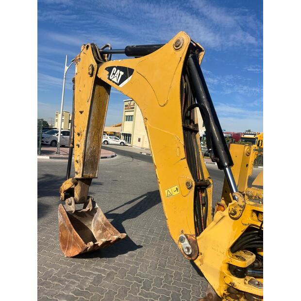 2016 Caterpillar 422F2-45639465