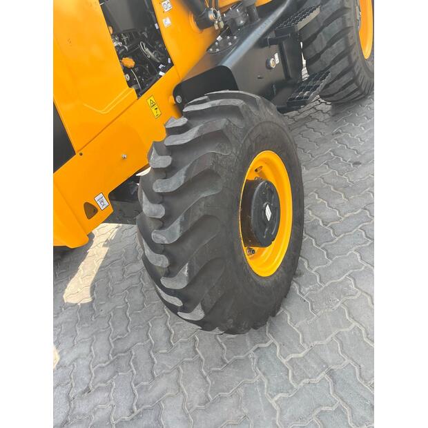 2025 JCB 3DX-45639519