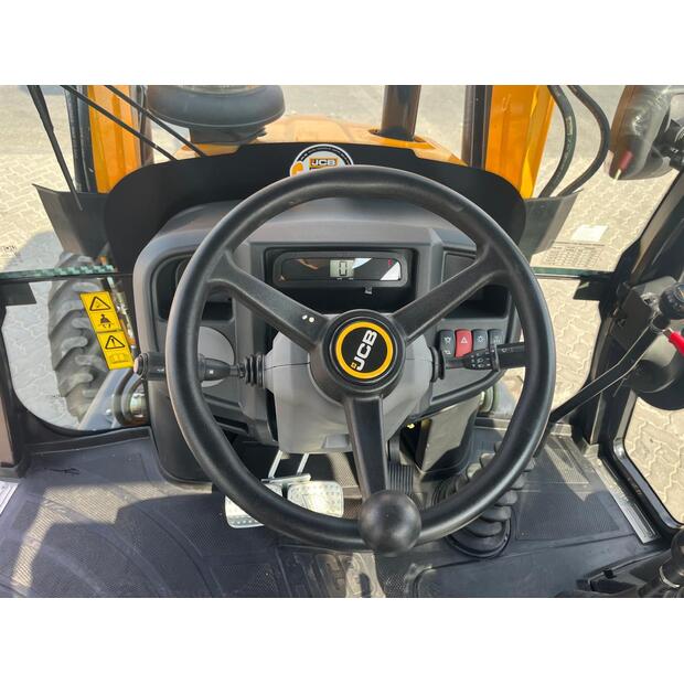 2025 JCB 3DX-45639529