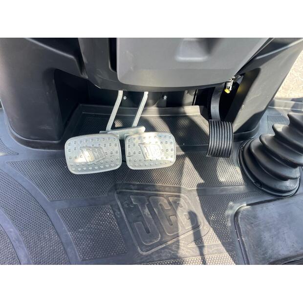 2025 JCB 3DX-45639531