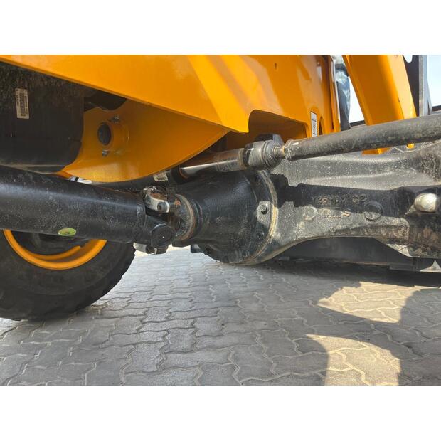 2025 JCB 3DX-45639548