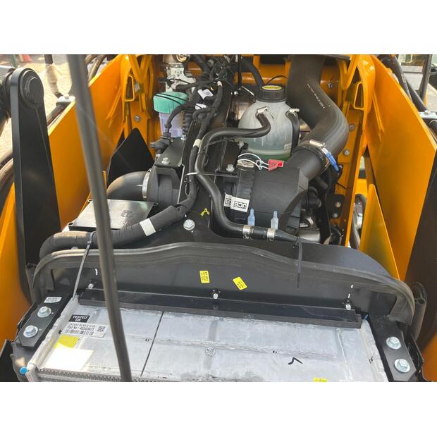 2025 JCB 3DX-45639550