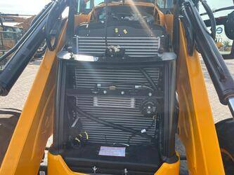 2025-jcb-3dx-1425914-45639551