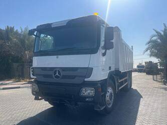 2013-mercedes-benz-3341-1425915-45639556