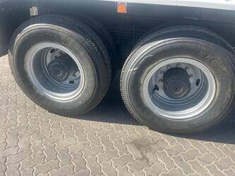 2013-mercedes-benz-3341-1425915-45639563