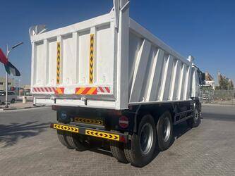 2013-mercedes-benz-3341-1425915-45639566