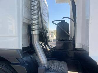 2013-mercedes-benz-3341-1425915-45639573