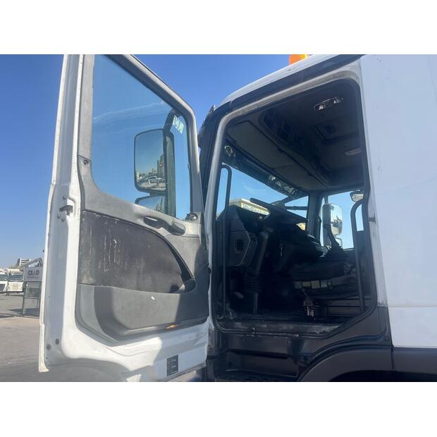 2013 مرسيدس بنز 3341-45639577