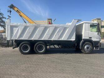 2011-mercedes-benz-3341-1425916-45639593