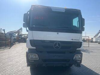 2011-mercedes-benz-3341-1425916-45639596