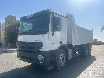 2011-mercedes-benz-3341-1425916-45639597