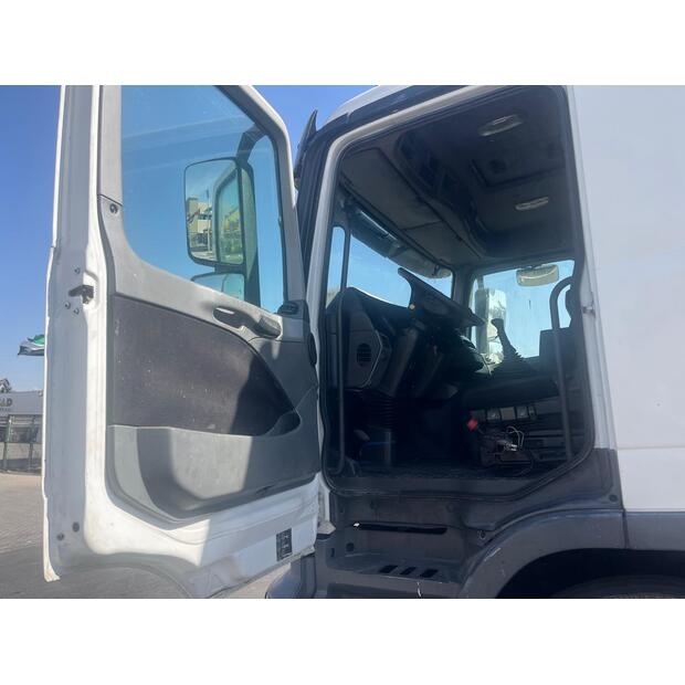 2011 Mercedes-Benz 3341-45639601