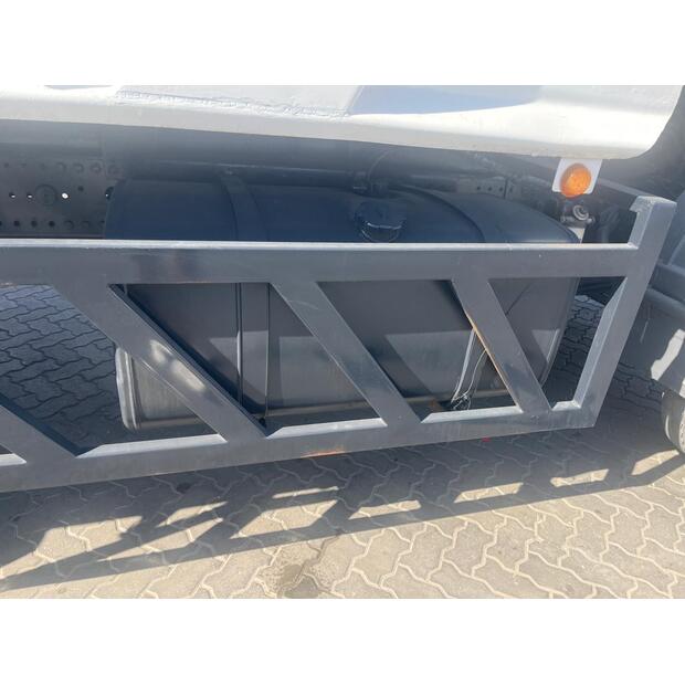 2011 Mercedes-Benz 3341-45639617