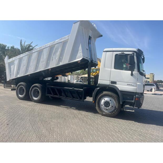 2011 Mercedes-Benz 3341-45639627