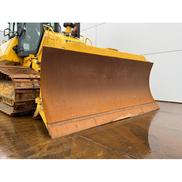 2018 كوماتسو D61PXI-24-45640133