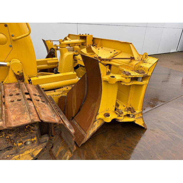 2018 كوماتسو D61PXI-24-45640134